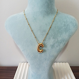 Çelik Gold Kaplama C Harfi Kolye