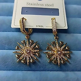 Çelik Güneş Formlu Taşlı Küpe