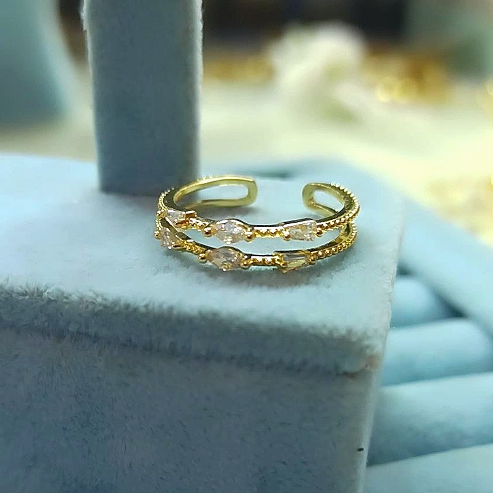 14K Çift Sıra Taşlı Zarif Yüzük